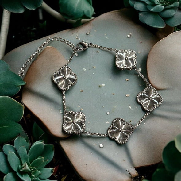 Waterproof Diamond Cut Clover Bracelet