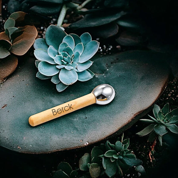 Berck Spa Collection Wood & Metal Eye Massage & Applicator Tool