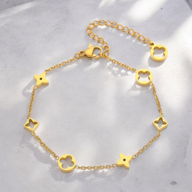 Quatrefoil Charm Bracelet
