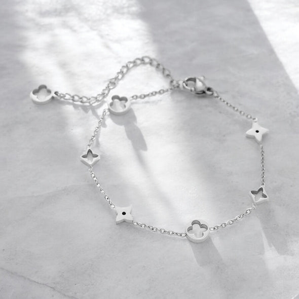 Quatrefoil Charm Bracelet