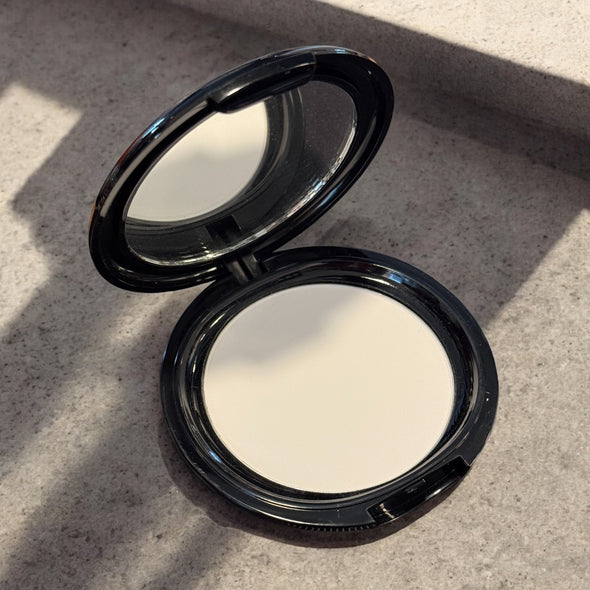 BB - Blot You Out! - Skincare Infused Oil Control Blotting Powder - Skincare Infused