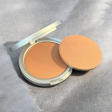 BB - Sun Soaked Illuminating Bronzing Powder - Skincare Infused 💧