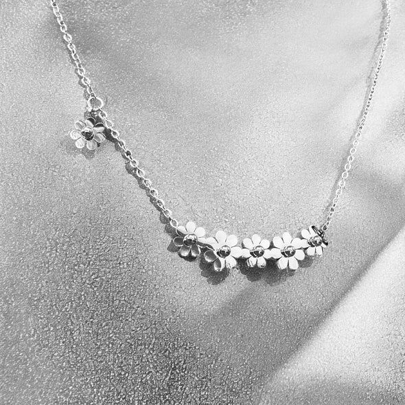 Waterproof 5 Flower Bar Necklace 16"-18"