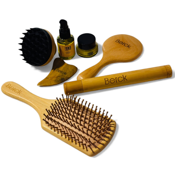 BB Limited Edition Holiday Makeup Case Bundle 🎄ONLY $98!! $245 Value! $147 Discounted at Checkout!!